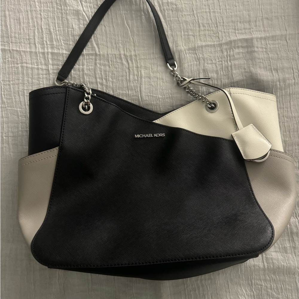 NWT Michael Kors Jet Set Handbag